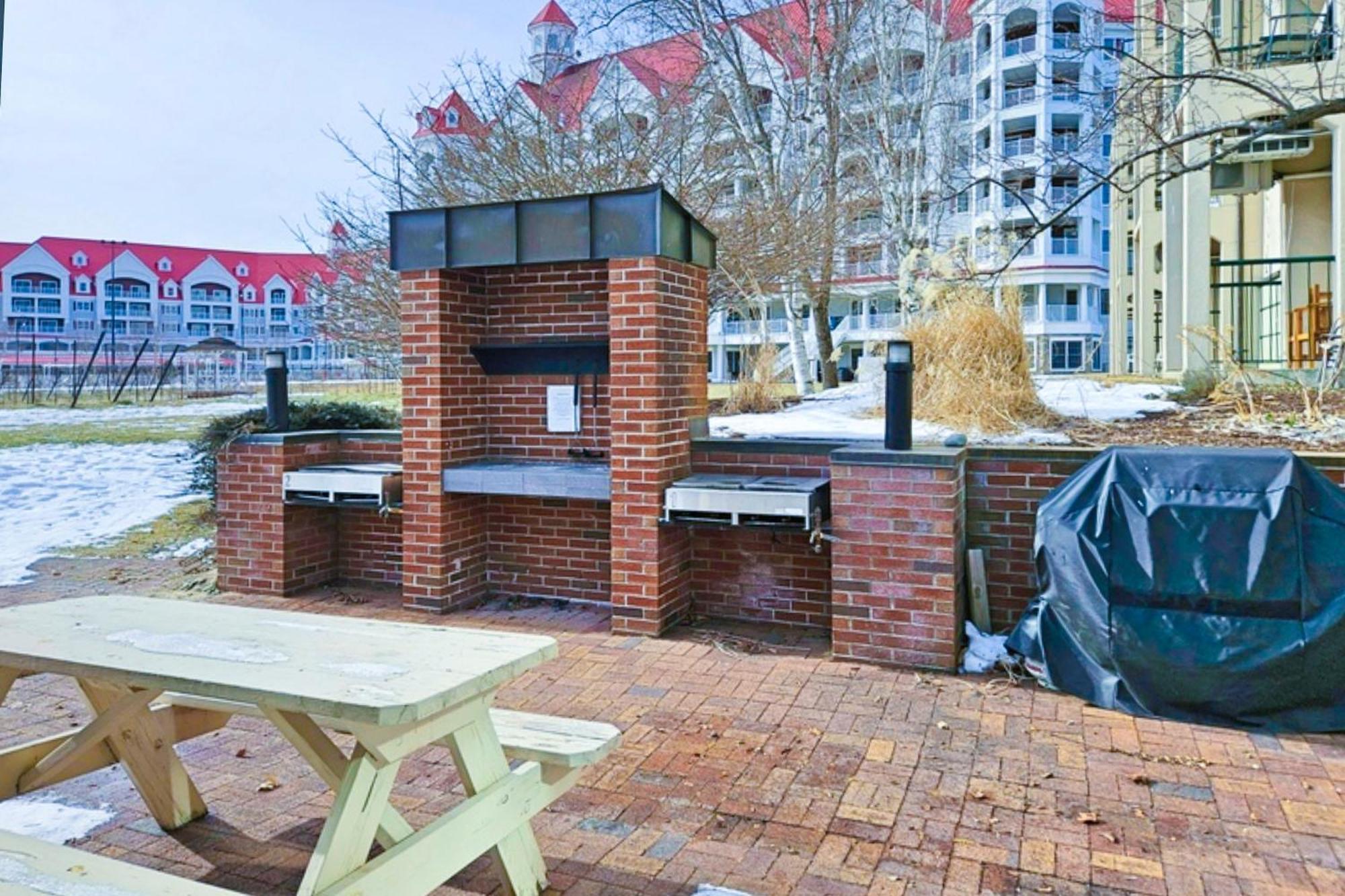 The Lincoln Studio At Rivergreen Экстерьер фото
